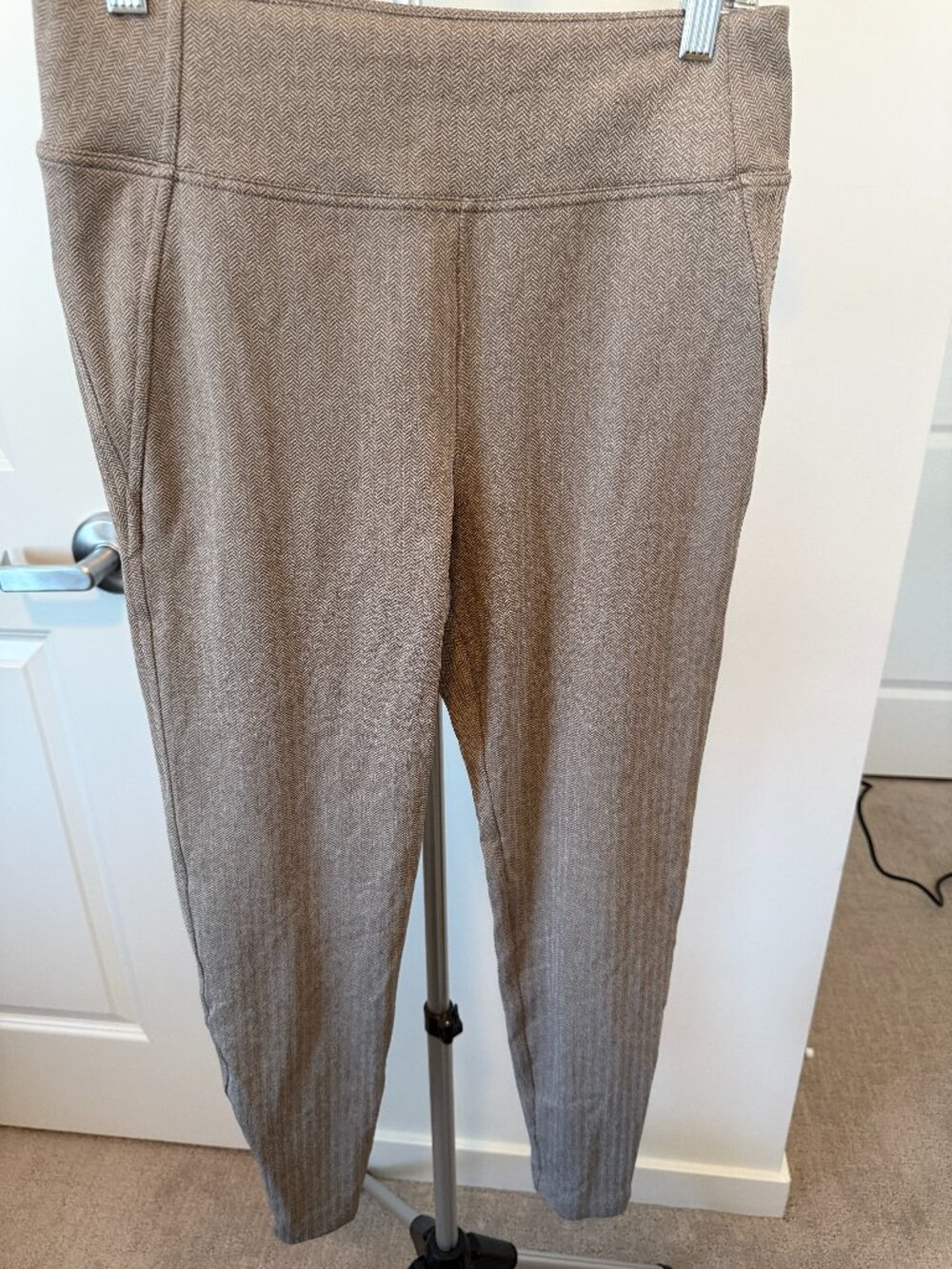 Athleta Delancy Herringbone tight